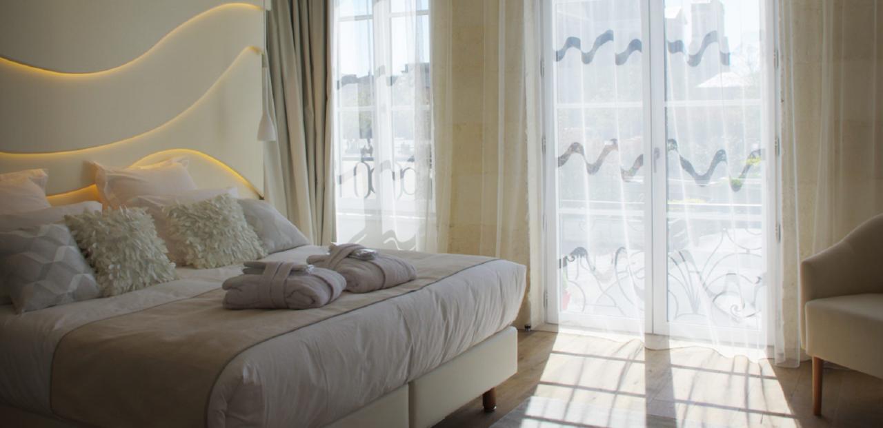 La Villa Dolce Suites & Chambres D'Hotes ลาโรแชล ภายนอก รูปภาพ